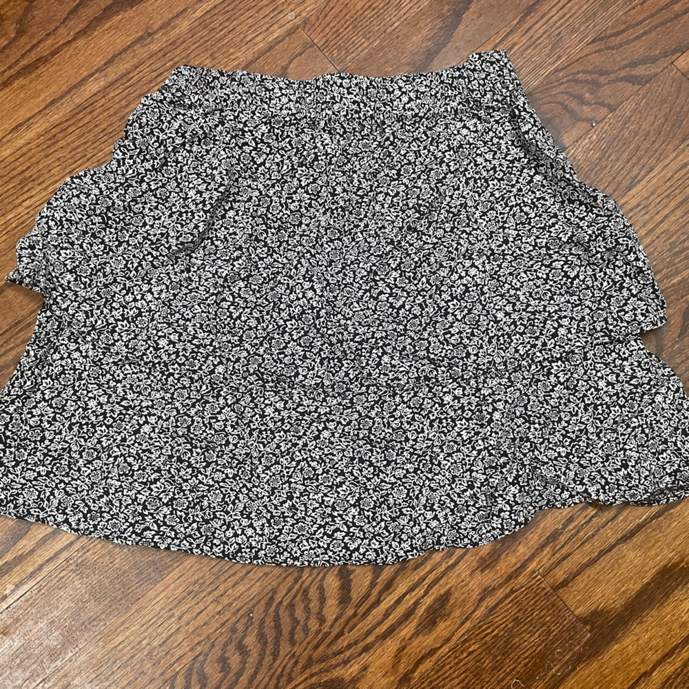Madewell Black and White Floral Mini Skirt